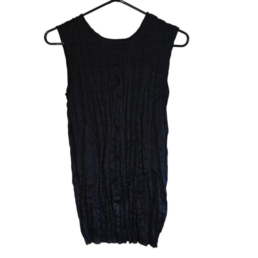 COS black crinkle blouse size 4